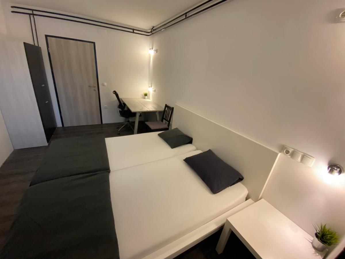 The Best Hostel Bled Bagian luar foto
